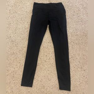 Black reebok leggings with pockets.